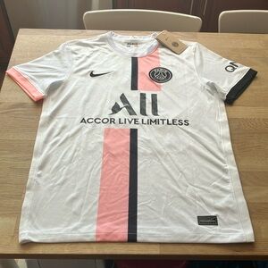 NWT Nike men’s White/Pink PSG Sergio Ramos soccer Jersey Shirt Size:M